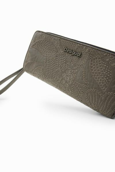 Desigual Alpha maya szürke hímzett pénztárca 23WAYP10