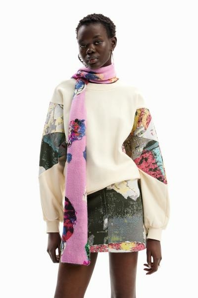 Desigual Flower scribb rózsaszín sál 24WAIA20