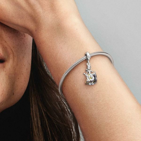 Pandora ékszer  Disney Szépség és a szörnyeteg Belle függő ezüst charm 790014C01