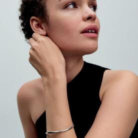 Pandora ékszer  Organikus formájú ezüst karperec 