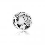 Pandora ékszer A szeretet szívei ezüst charm 792143CZ