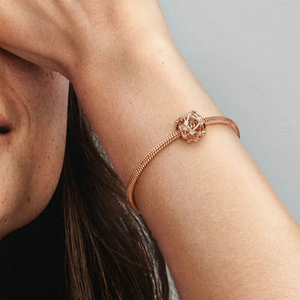 Pandora ékszer Áttört csillagképek rozé charm 789240C01