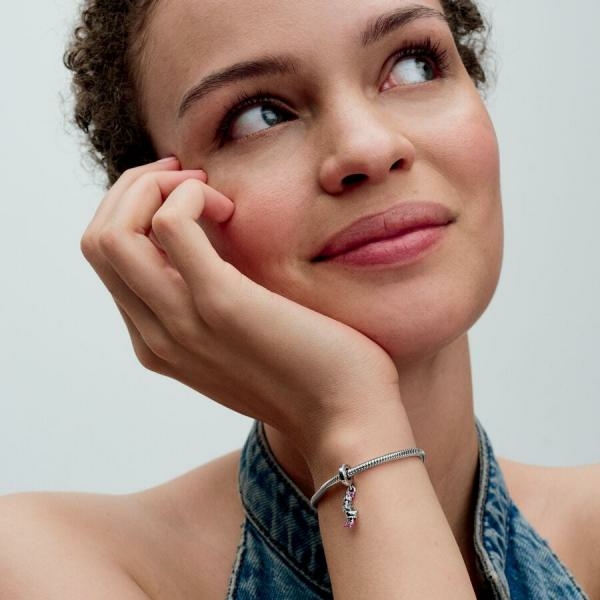 Pandora ékszer Disney Daisy kacsa függő ezüst charm 793249C01