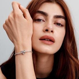 Pandora ékszer Disney Mickey egér karácsonyi koszorú charm 793531C01