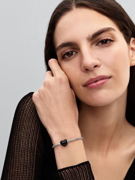 Pandora ékszer Fekete tűzzománc szív ezüst charm 793337C04