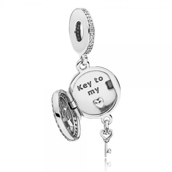 Pandora ékszer Fenséges kulcs ezüst charm 797660CZ