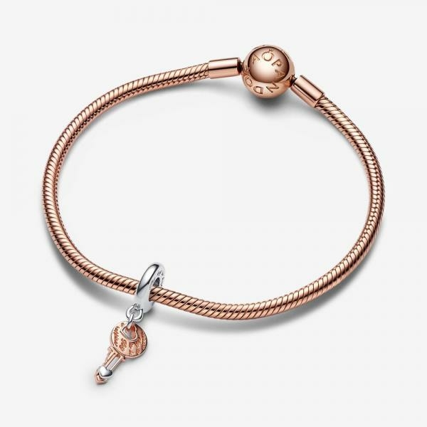 Pandora ékszer Kéttónusú kulcs függő charm 782510C00