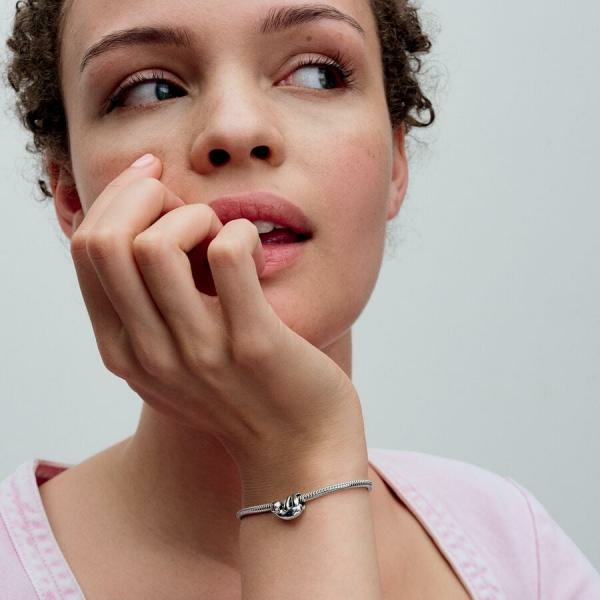 Pandora ékszer Lógó lajhár ezüst charm 793331C01