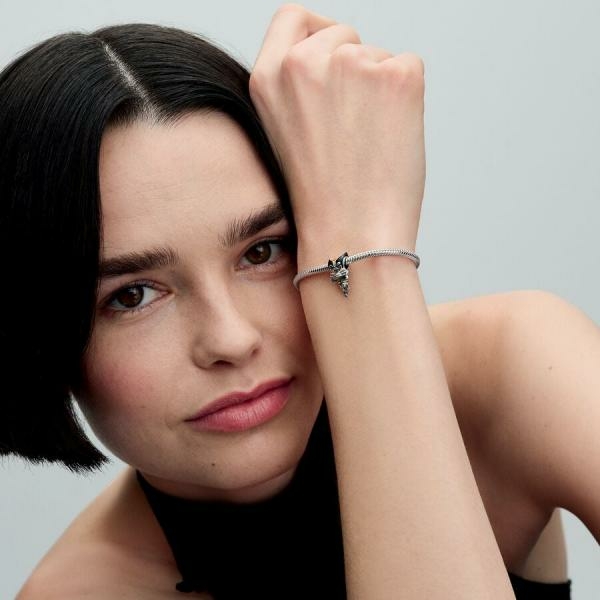 Pandora ékszer Marvel Rozsomák ezüst charm 793359C01