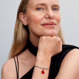 Pandora ékszer Opálfényű piros szív ezüst charm 793348C01