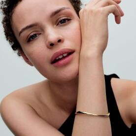 Pandora ékszer Organikus formájú shine karperec 