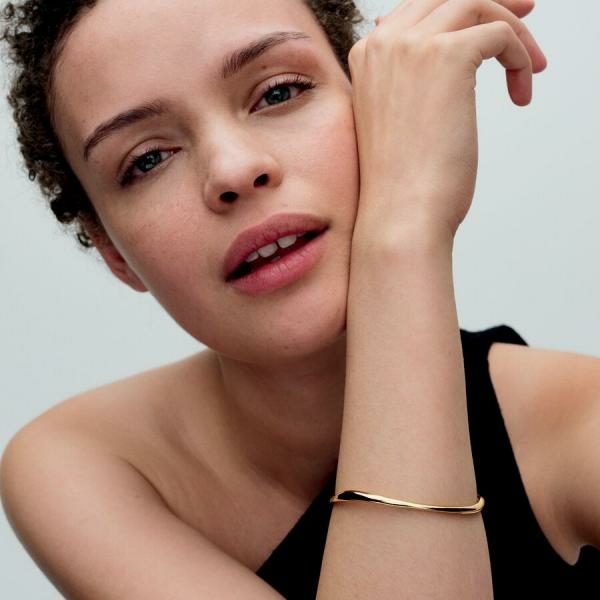 Pandora ékszer Organikus formájú shine karperec 