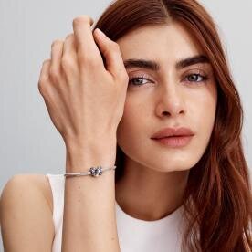 Pandora ékszer Stranger Things sötétben világító szív ezüst charm 793565C01