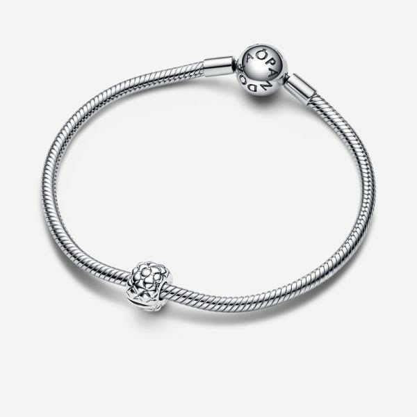 Pandora ékszer Széles szegecses ezüst klip 792746C00