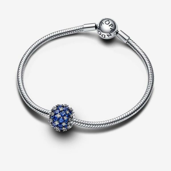 Pandora ékszer Szikrázó kék pávé körök ezüst charm 792630C02