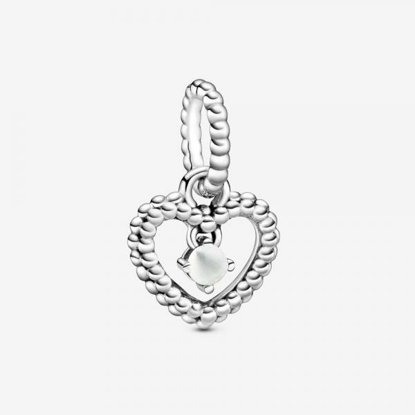 Pandora ékszer Tejfehér gyöngyös szív függő ezüst charm 798854C04