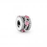 Pandora ékszer Tripla soros pávé ezüst charm rózsaszín szivekkel 791161C01