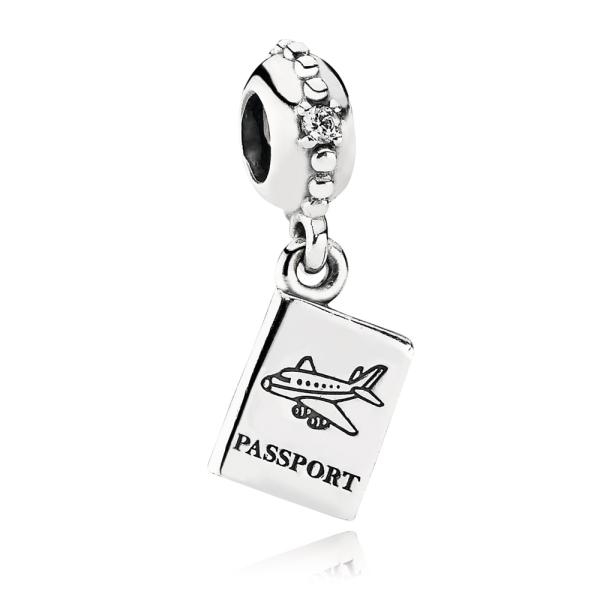 Pandora ékszer Útlevél függő ezüst charm cirkóniával 791147CZ