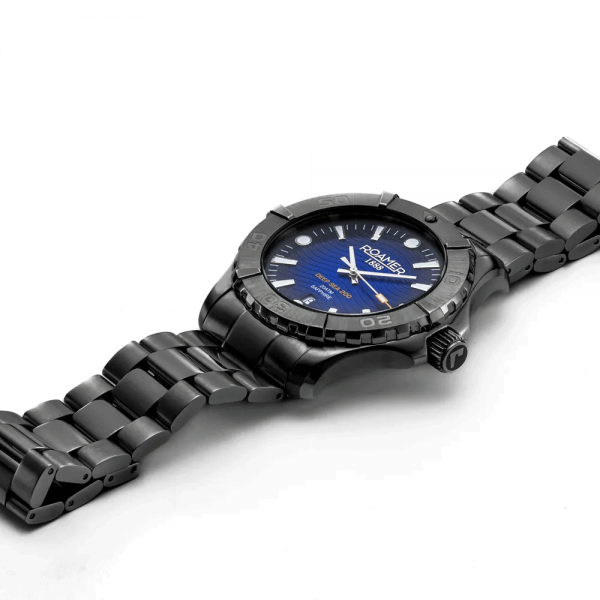 Roamer Deep Sea 200 fekete férfi óra kék számlappal 860833444570