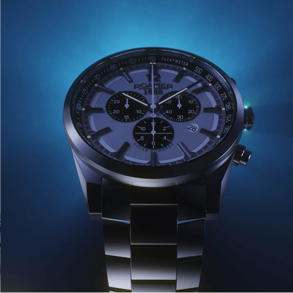 Roamer Helios Power titántokos solar ezüst férfi chronograph karóra 973981441520