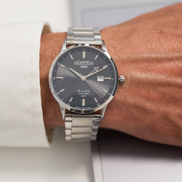 Roamer R-LINE GMT szürke  számlapos férfi óra dupla szíjjal 990987415505