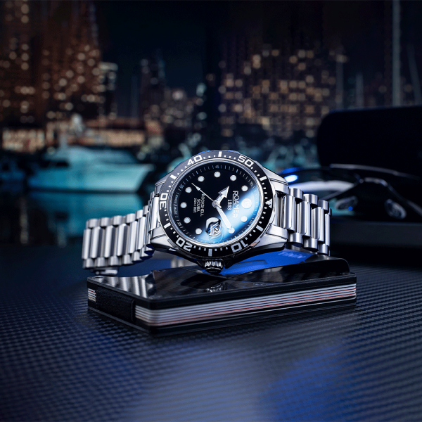 Roamer Rockshell Mark III Scuba férfi búváróra fekete számlappal 220858418550