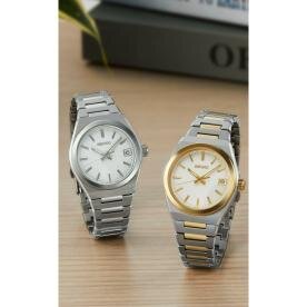 Seiko Classic fémcsatos fehér számlapos kvarc női karóra SUR573P1