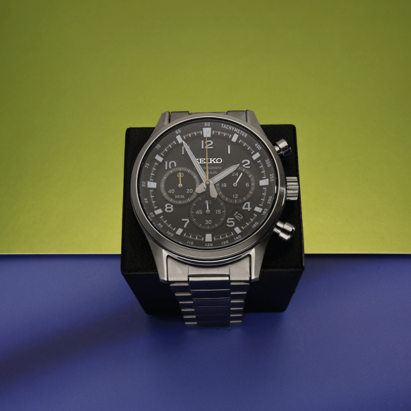 Seiko Neo Sports fekete számlapos textil hibrid szíjas chronograph férfi karóra SSB449P1