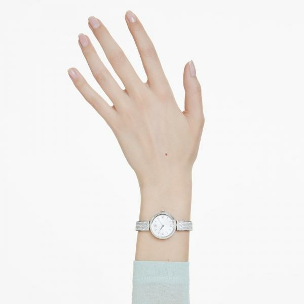 Swarovski  Illumina ezüst színű női óra kristályokkal 5671205