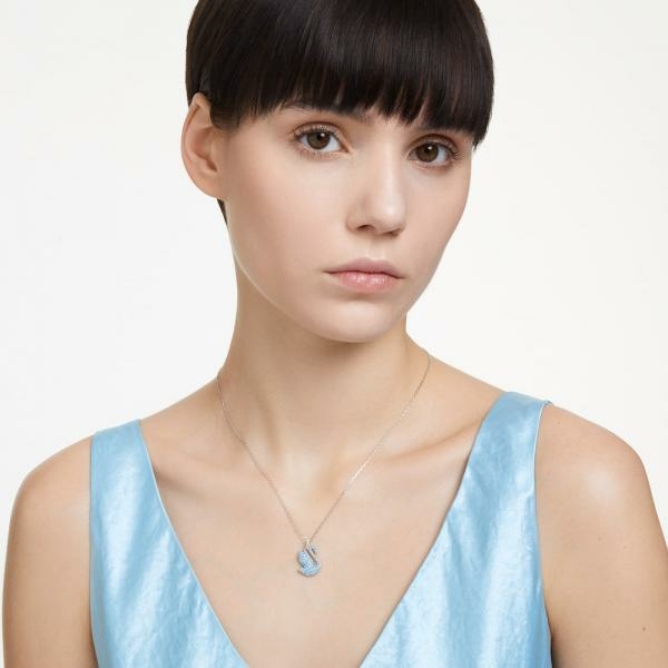 Swarovski Iconic kék hattyús ezüst színű nyaklánc 5660594