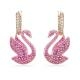 Swarovski Ikonikus rózsaszín swarovski hattyú függő rozé színű fülbevaló  5647544