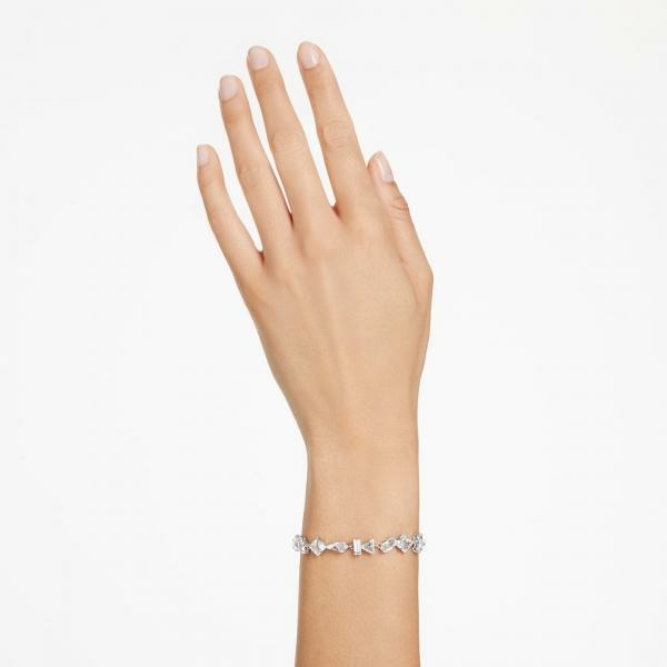 Swarovski Mesmera ezüst színű karkötő vegyes metszésű kristályokkal 5661529
