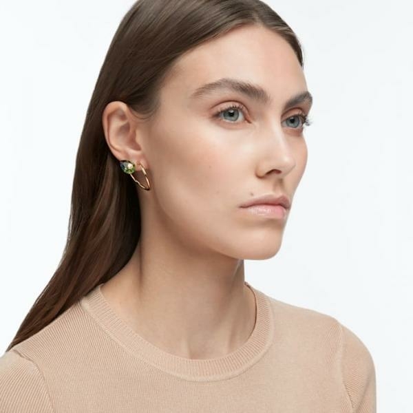 Swarovski Numina arany tónusú karika fülbevaló zöld kristállyal 5613541