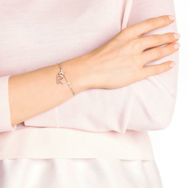 Swarovski R betű rozé charm 5437617
