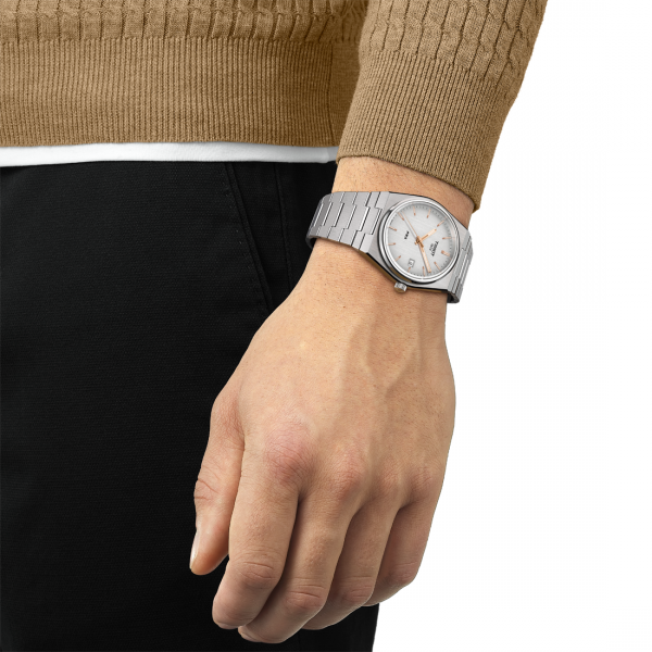 Tissot PRX quartz ezüst számlapos karóra T1374101103100