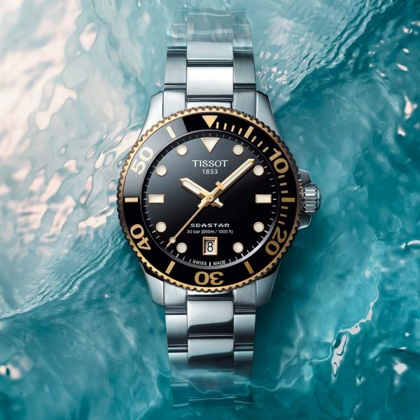 Tissot Seastar 1000 fekete számlapos quartz karóra T1202102105100