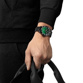 Tissot Seastar 1000 fekete zöld számlapos quartz karóra T1204103309100
