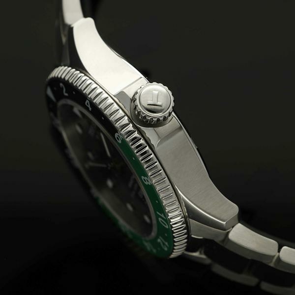 Tissot Seastar 1000 quartz GMT zöld fekete számlapos karóra T1208521105100