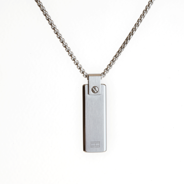 Tommy Hilfiger Ezüst színű férfi nyaklánc lapos medállal 2790392