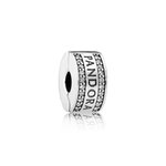 Pandora ékszer Pandora logo szilikonos ezüst klip cirkóniával 792056CZ