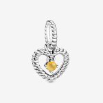 Pandora ékszer Mézszínű gyöngyös szív függő charm 798854C11