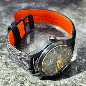 Seiko 5 Sports Street Style fekete titán férfi óra SRPH33K1