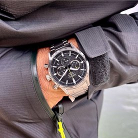 Seiko Chronograf férfi kvarcóra fémszíjjal SSB413P1