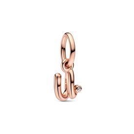 Pandora ékszer U betű rozé függő charm 782479C01
