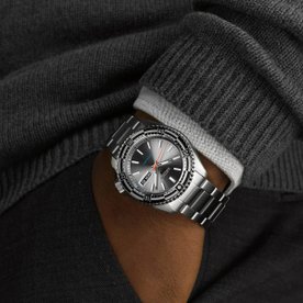 Seiko The 'New Rally Diver' 5 Sports Retro Colour Collection karóra SRPK09K1