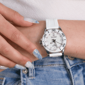 Tissot Seastar 1000 quartz fehér számlapos szilikon szíjas karóra T1202101711600