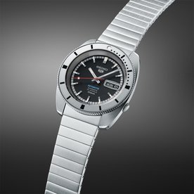 Seiko 5 Sports SKX Pepper Black 1968 Recreation Limited Edition SRPL05K1