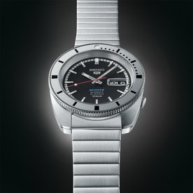 Seiko 5 Sports SKX Pepper Black 1968 Recreation Limited Edition SRPL05K1