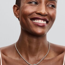 Pandora ékszer Pávé végtelen csomó ezüst charm 793771C01