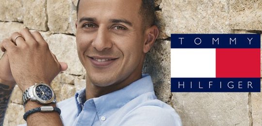 Itt vannak a Tommy Hilfiger tavaszi óraújdonságai
